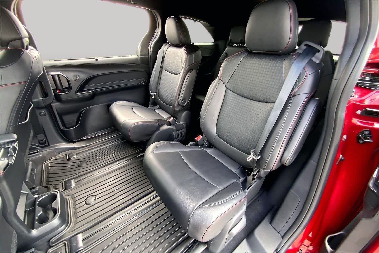 Used 2026 Ruby Flare Pearl Toyota XSE image 20