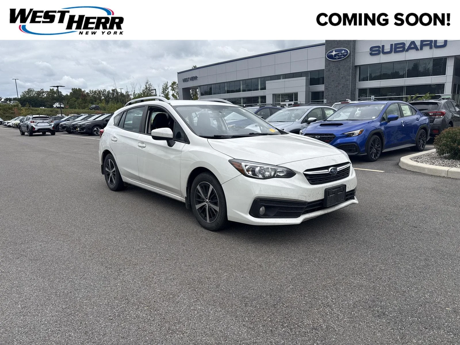 Used 2022 Crystal White Pearl Subaru Premium image 1