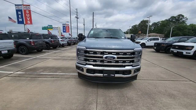 New 2026 Glacier Gray Metallic Tri-Coat Ford Lariat image 4