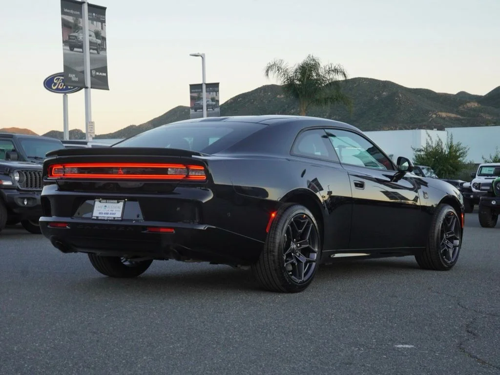 New 2026 Diamond Black Crystal Pearlcoat Dodge Scat Pack image 3