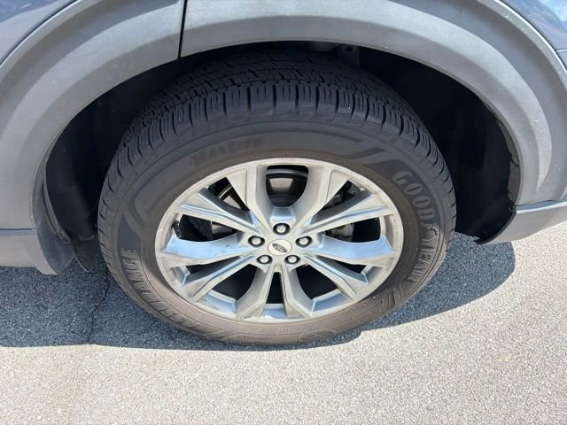Used 2021 Blue Ford XLT image 7