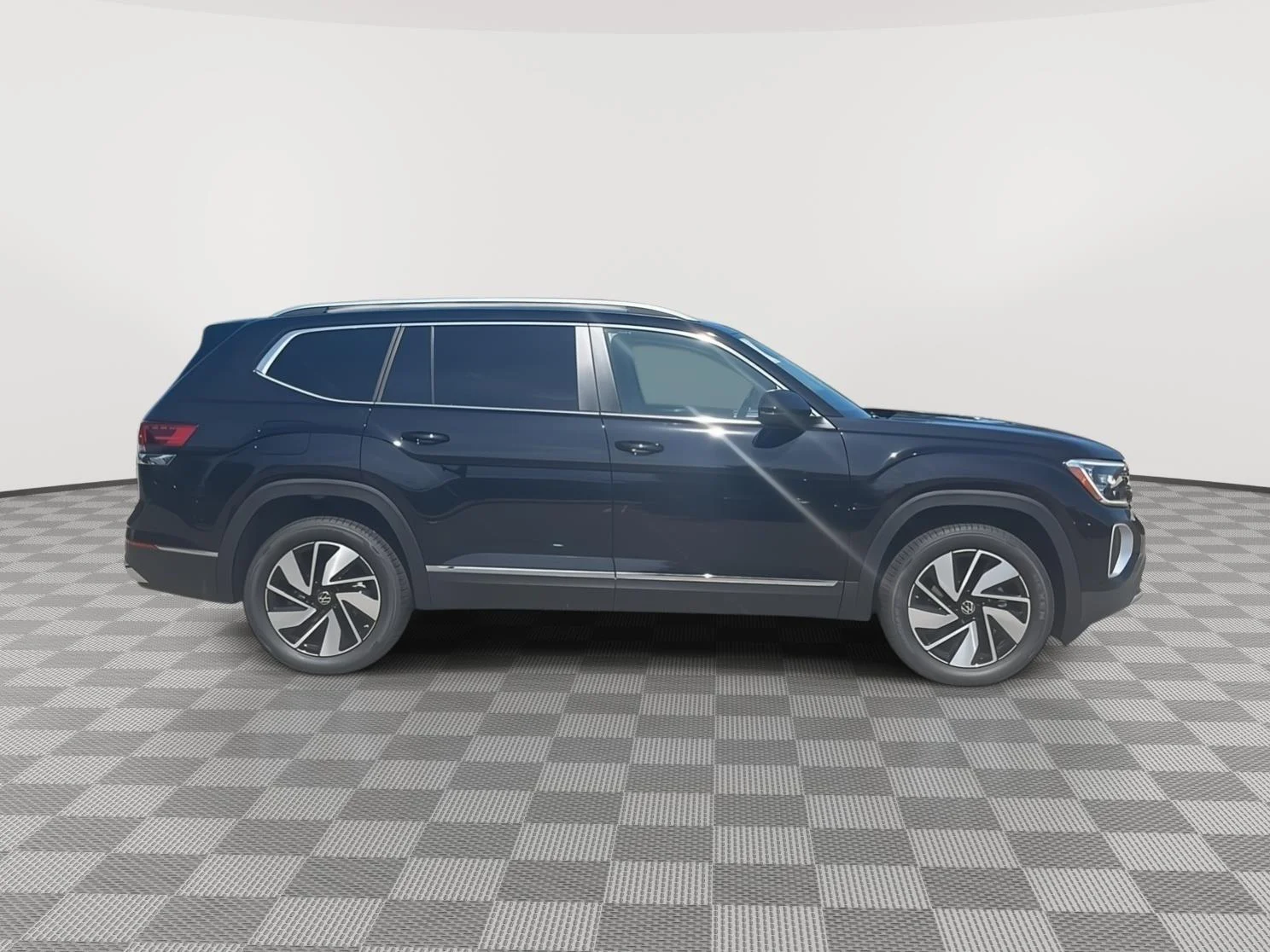 New 2026 Deep Black Pearl Volkswagen 2.0T SEL image 5