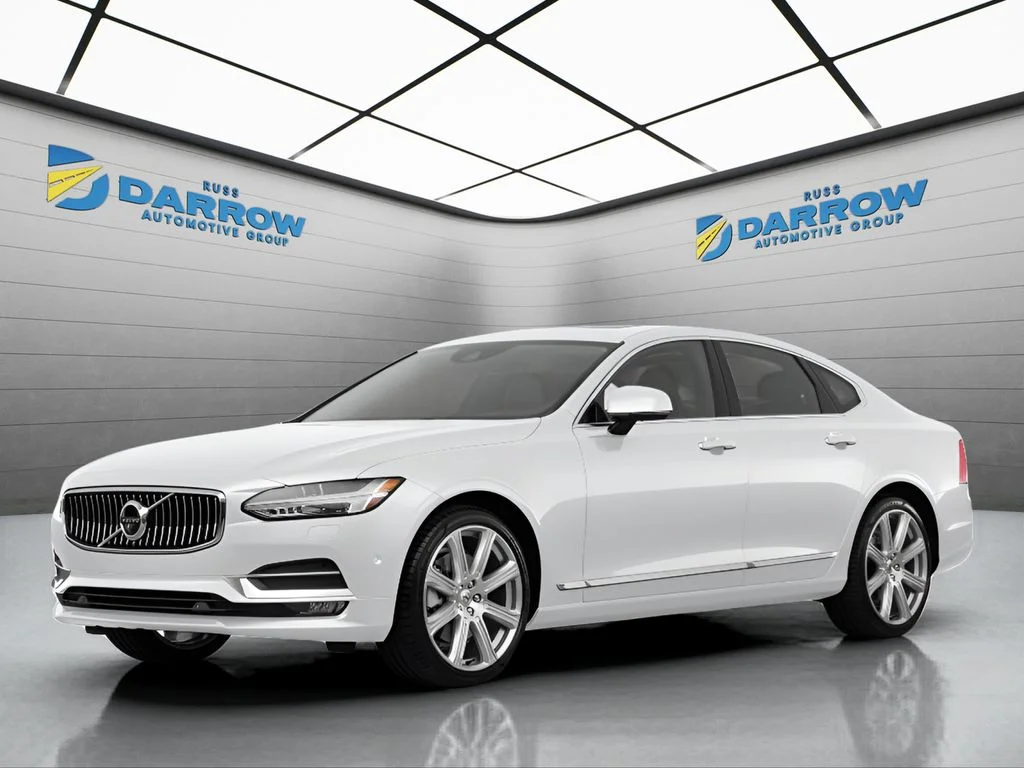 Used 2017 White Volvo T6 Inscription image 1