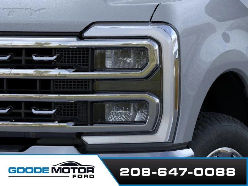 New 2026 Glacier Gray Metallic Tri-Coat Ford F-250® Lariat® image 18