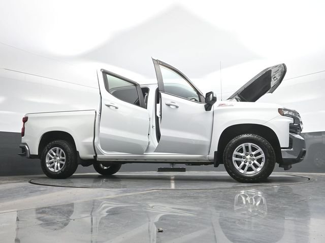 Used 2020 White Chevrolet LT image 31