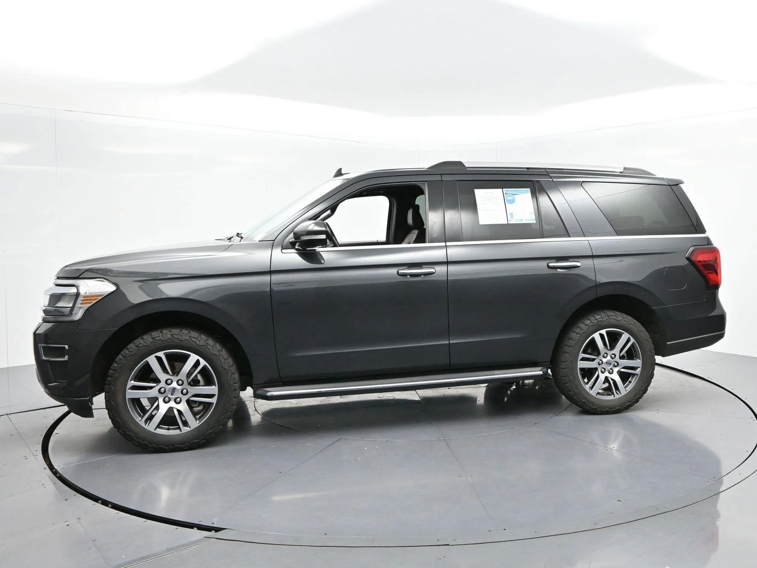 Used 2022 Dark Matter Gray Ford Limited image 4
