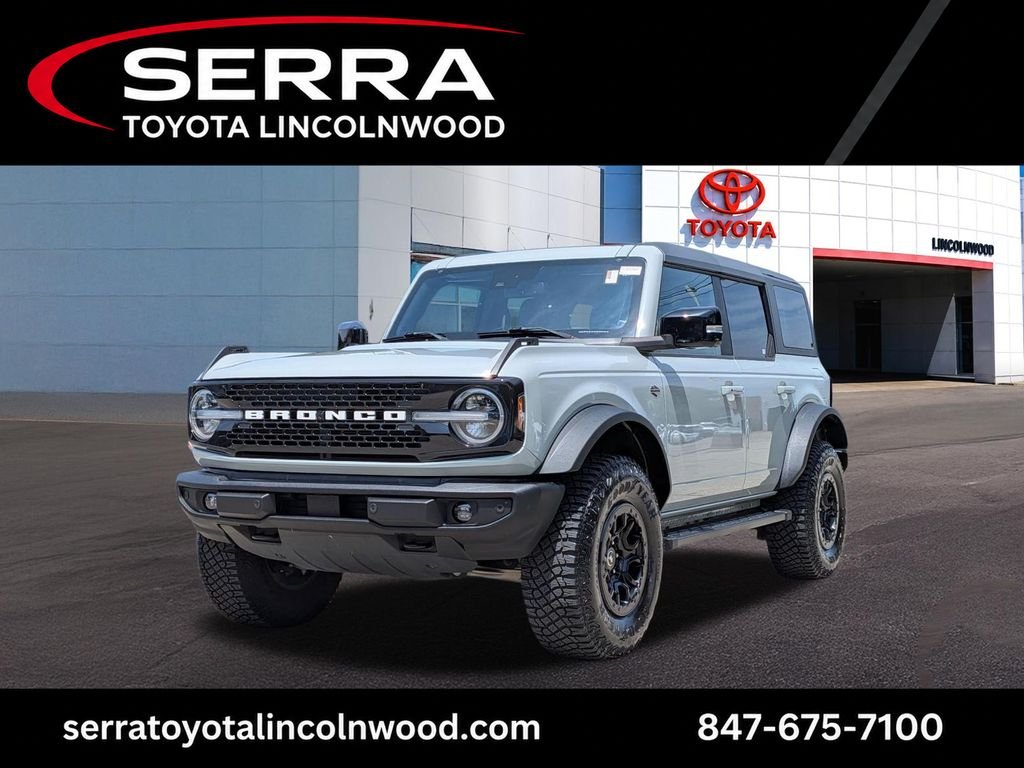 Used 2021 Green Ford Wildtrak image 1