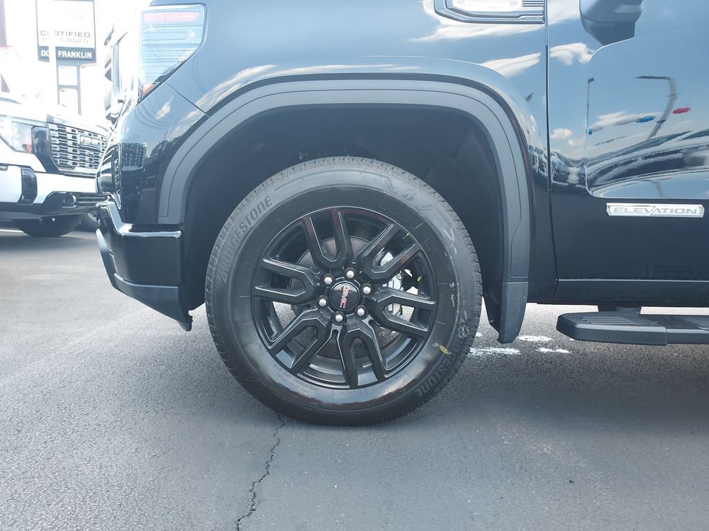 New 2026 Onyx Black GMC Elevation image 25
