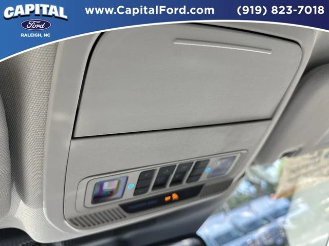 Used 2025 White Ford Platinum image 33