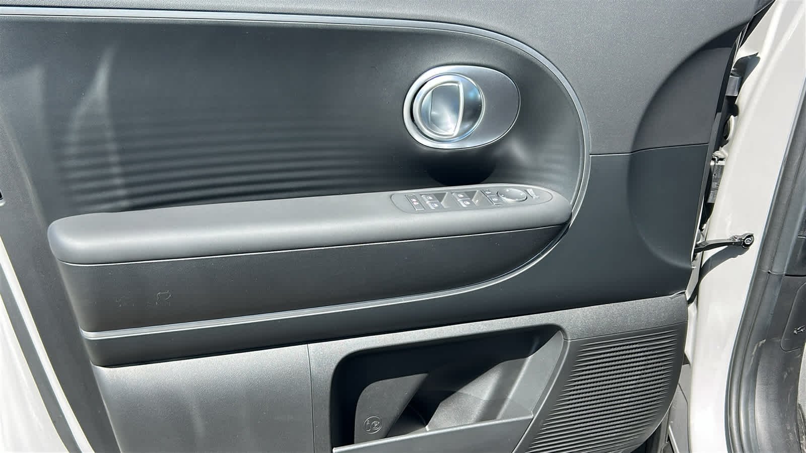 New 2026 Cyber Gray Hyundai SE image 24