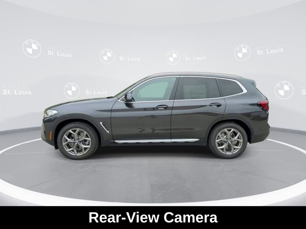 Used 2024 Gray BMW xDrive30i image 14