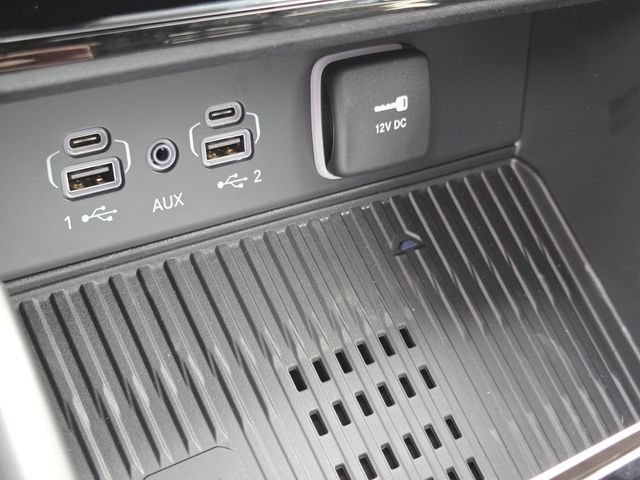 New 2026 Diamond Black Crystal Pearl-Coat Exterior Paint Jeep 85th Anniversary Edition image 15