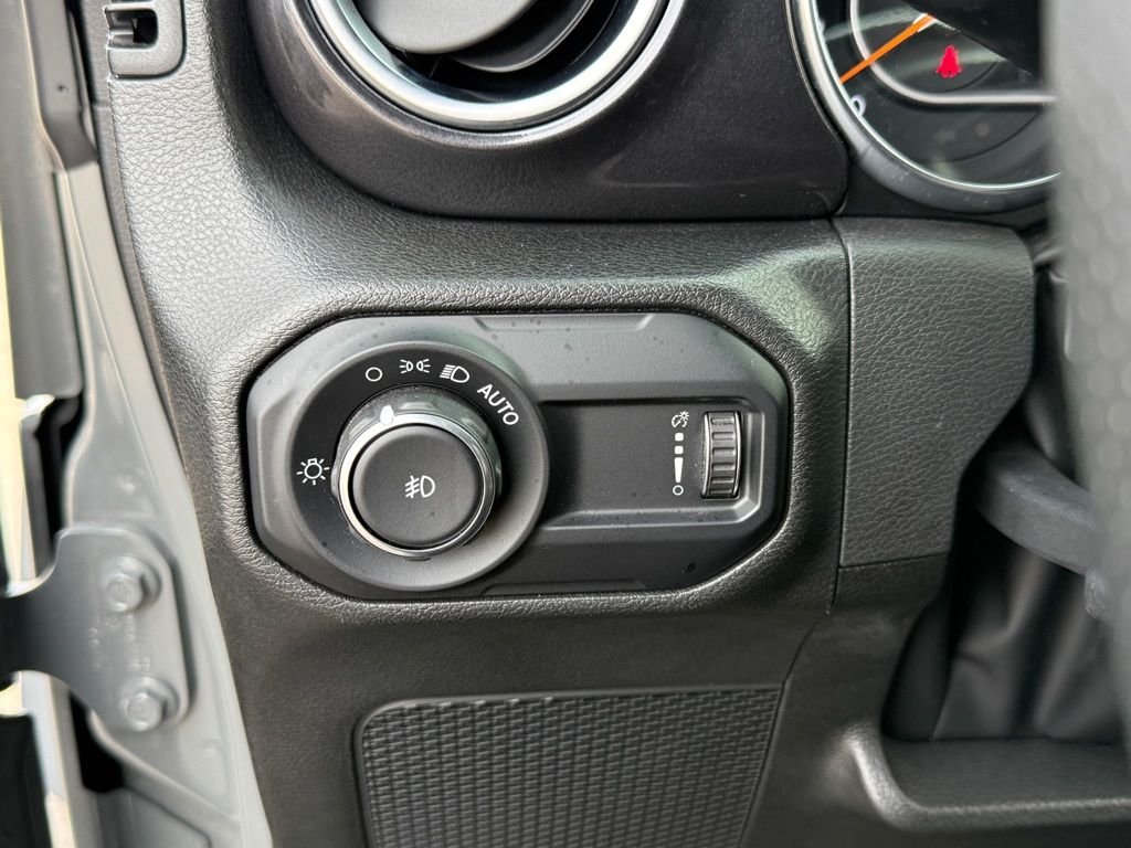 2023 Jeep Wrangler 4-Door Rubicon 392 - Photo 28