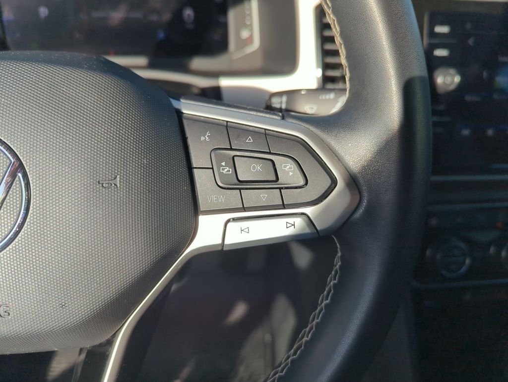 Used 2022  Volkswagen 3.6L V6 SE w/Technology image 23