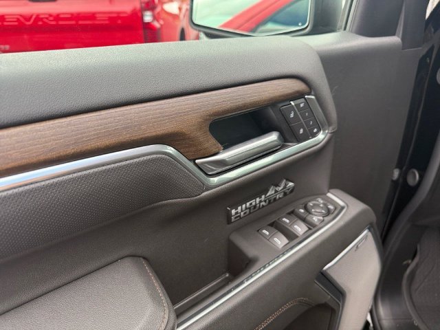 2026 Chevrolet Silverado 1500 High Country - Photo 12