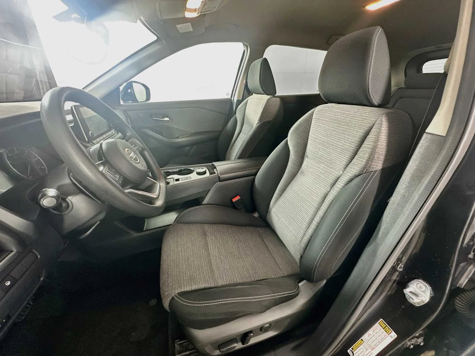Used 2021 Super Black Nissan SV image 18
