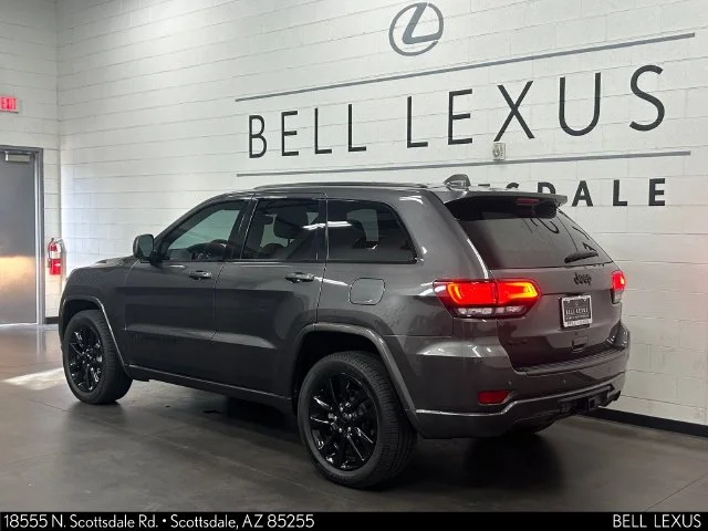 Used 2019 Gray Jeep Altitude image 7
