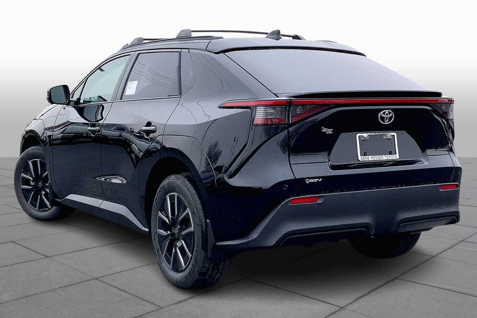 2026 Toyota bZ XLE - Photo 12