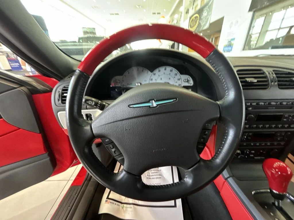 Used 2002 Red Ford Base image 20