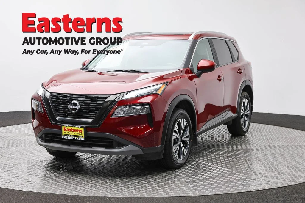 Used 2023 Red Nissan SV image 1