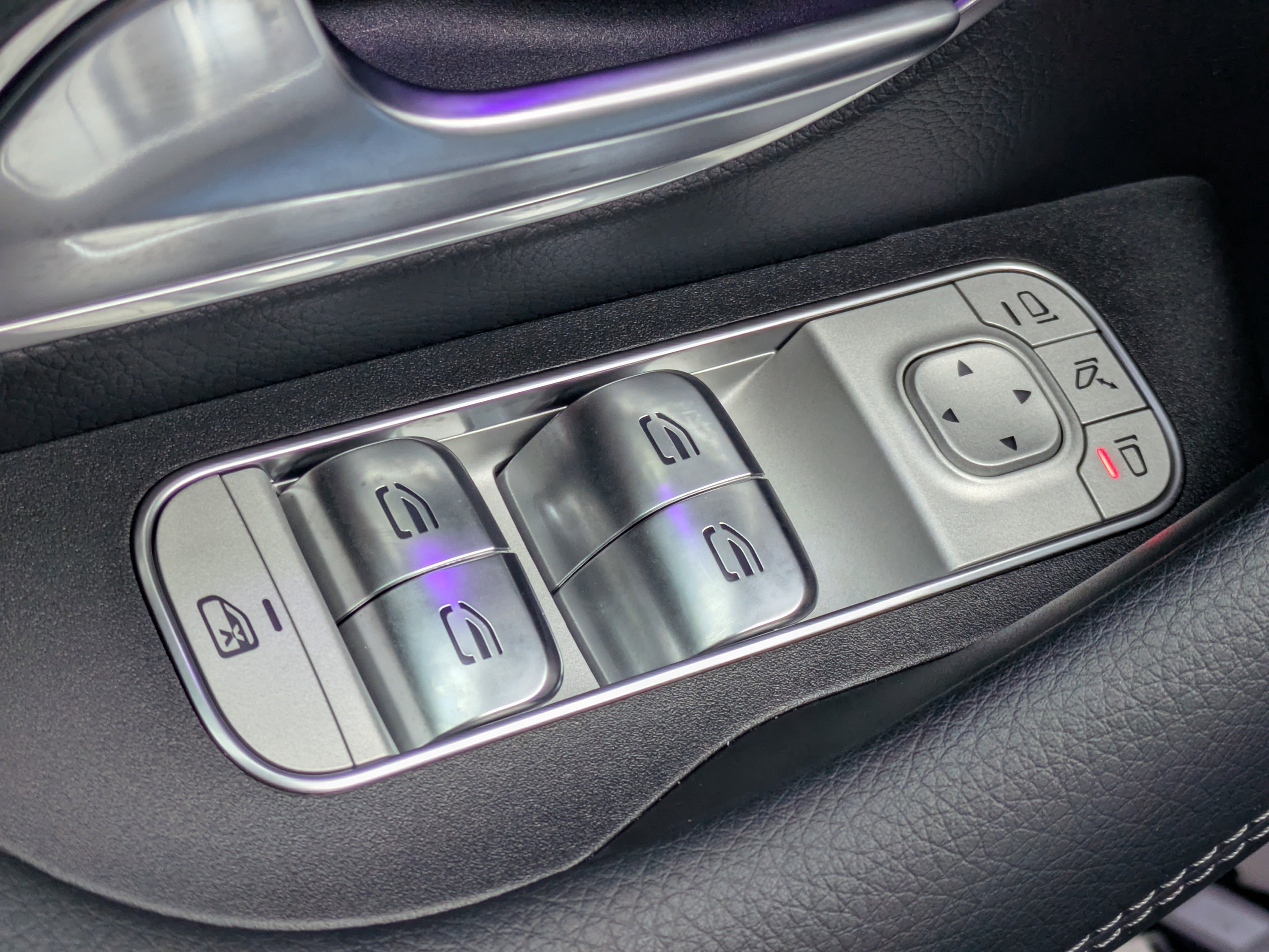 Used 2025 Silver Metallic Mercedes-Benz GLE 450 image 26