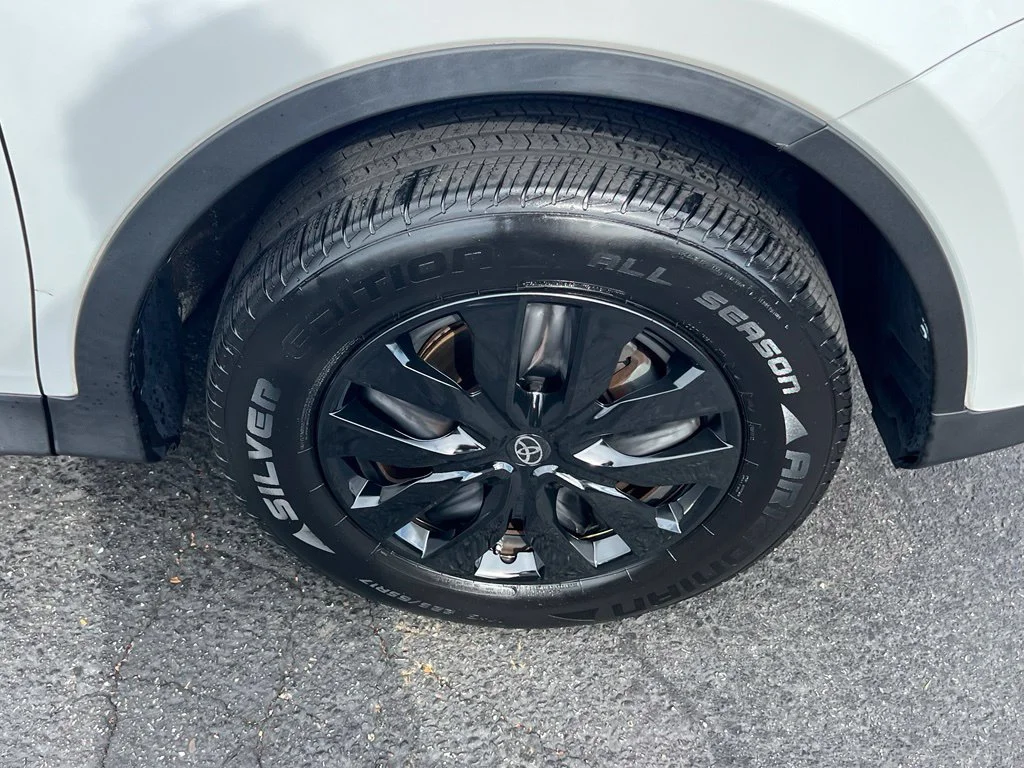 Used 2015 Super White Toyota LE image 6