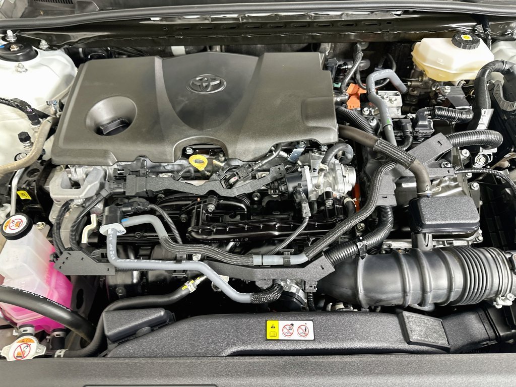 Used 2025 White Toyota SE image 30