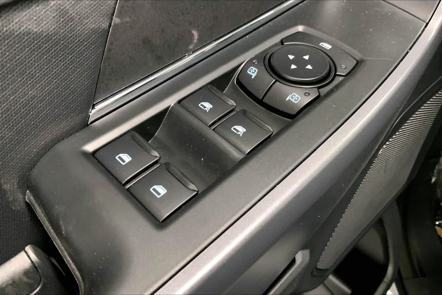 New 2026 Oxford White Ford XLT image 17