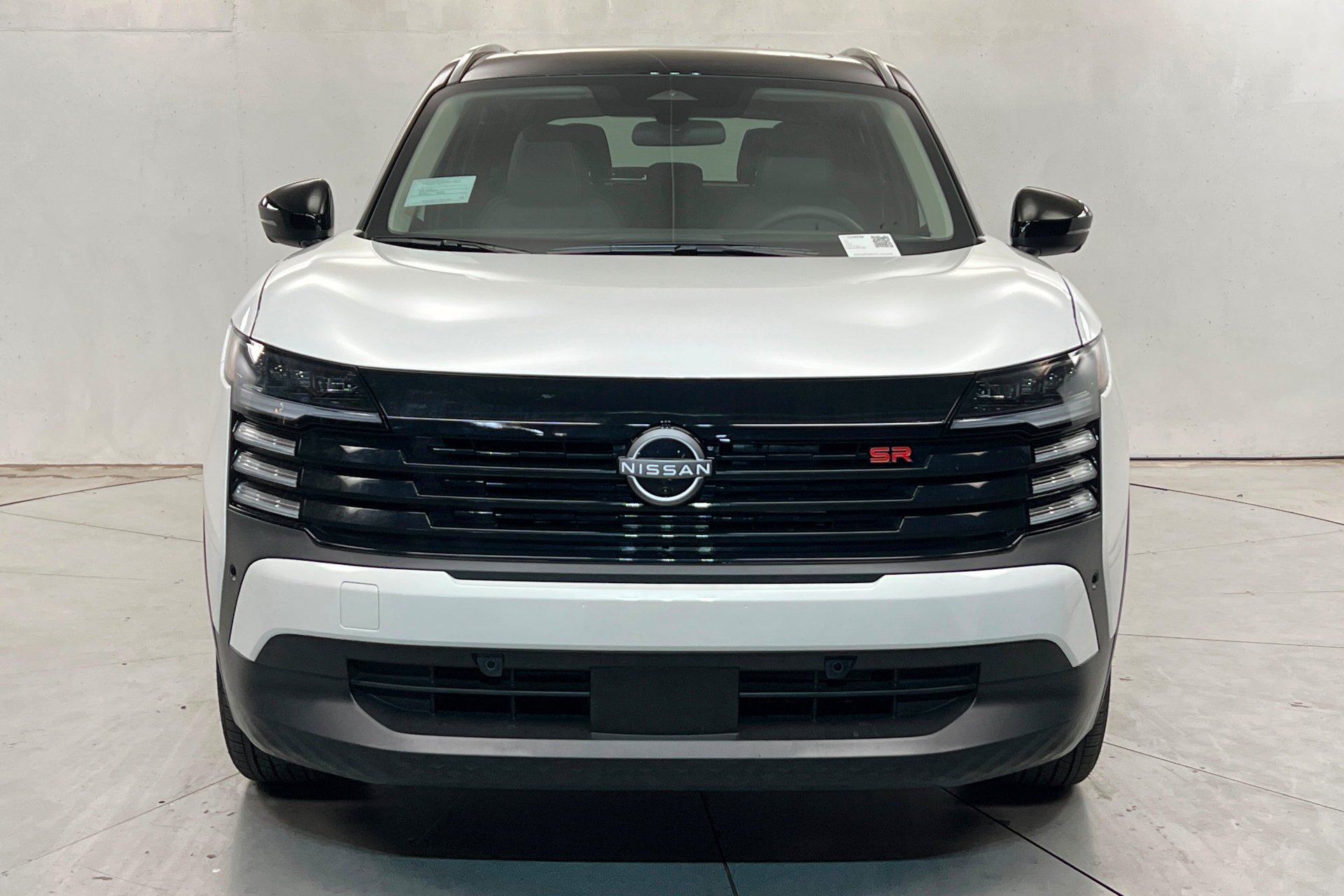 New 2026 Aspen White TriCoat / Super Black Two-tone Nissan SR image 9