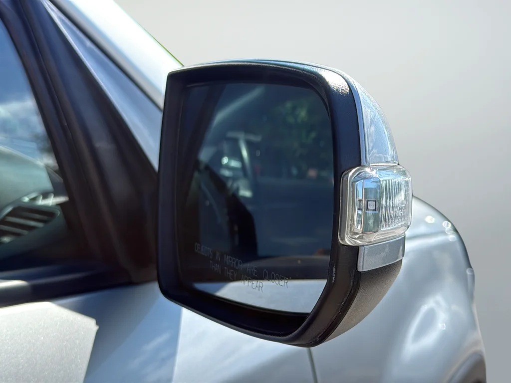 Used 2014 Silver Kia LX image 11