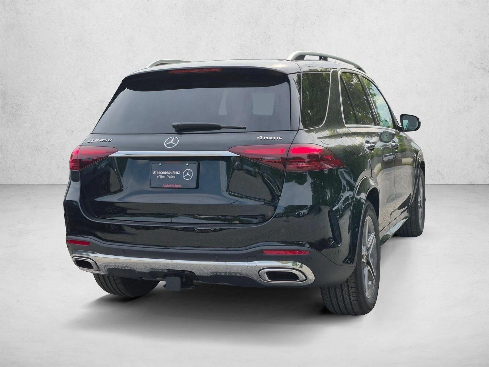 New 2026 Black Mercedes-Benz GLE450 image 2