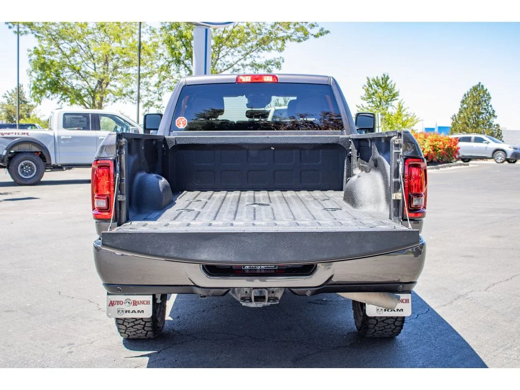 Used 2025 Granite Crystal Metallic Clearcoat Ram Big Horn image 11