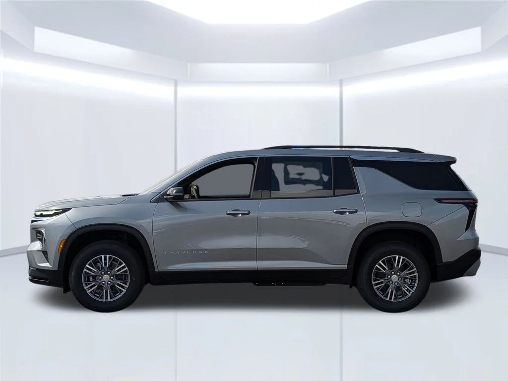 2026 Chevrolet Traverse LT - Photo 2