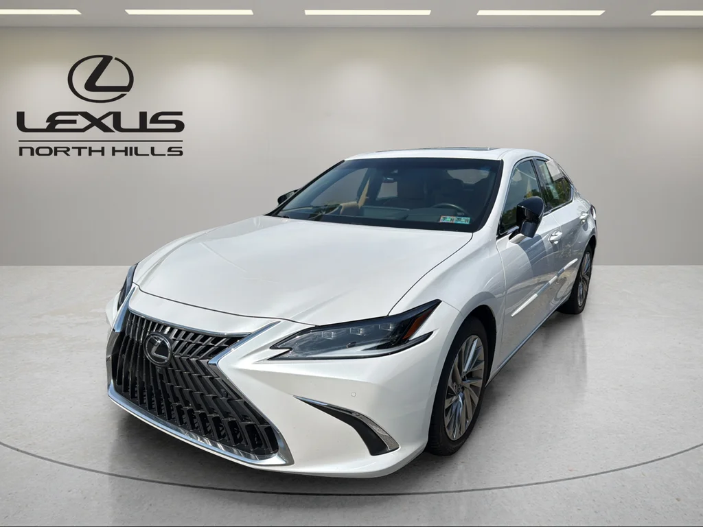 Used 2022 White Lexus 250 image 1