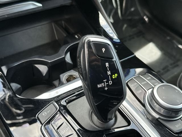 Used 2021 Black BMW sDrive30i image 20