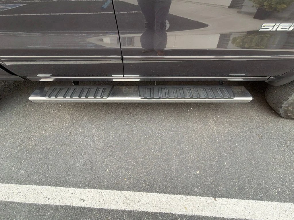 Used 2015 Silver GMC SLE image 9