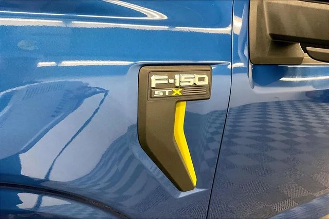Used 2024 Atlas Blue Metallic Ford STX image 11