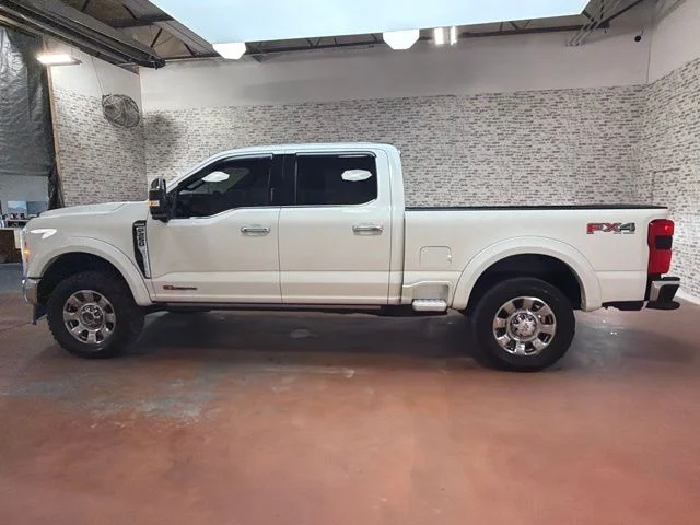 Used 2023 Star White Metallic Tri-Coat Ford King Ranch image 4