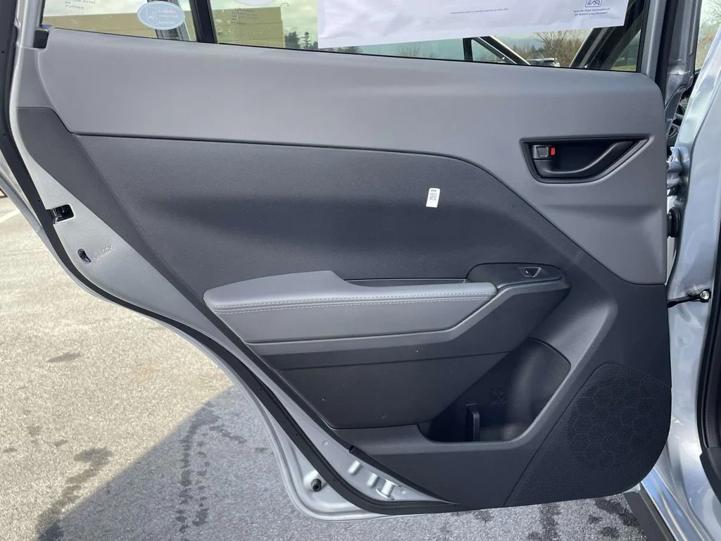Used 2026 Ice Silver Metallic Subaru Premium image 2