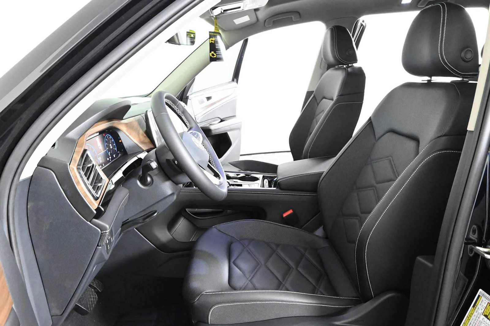 New 2026 Deep Black Pearl Volkswagen 2.0T SE w/Technology image 21