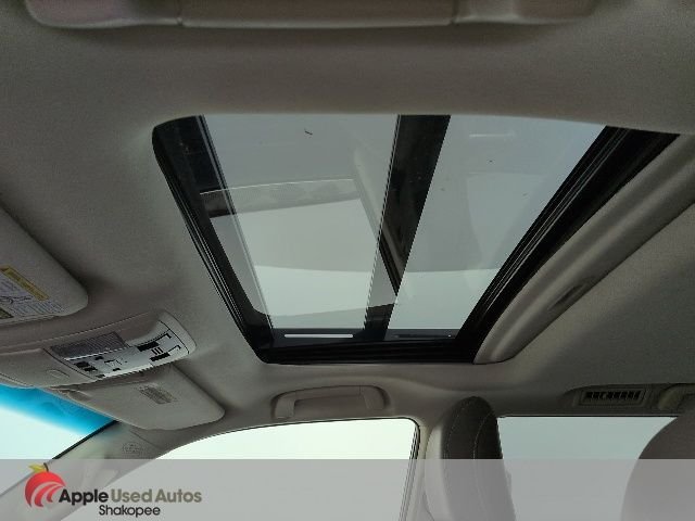 Used 2014 Red Lexus 460 image 28