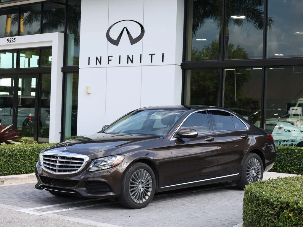 2015 Mercedes-Benz C-Class C300 Luxury's photo