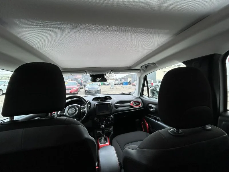 2018 Jeep Renegade Trailhawk - Photo 38