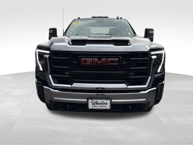 Used 2026 Onyx Black GMC Pro image 10