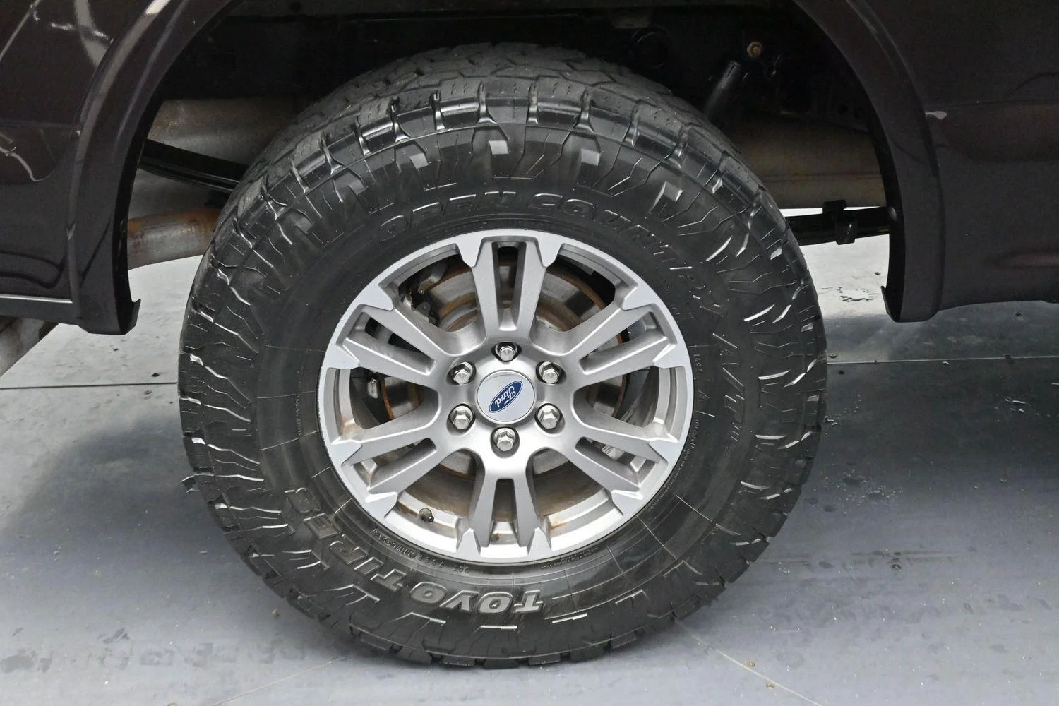 Used 2020 Magma Red Ford LARIAT image 36