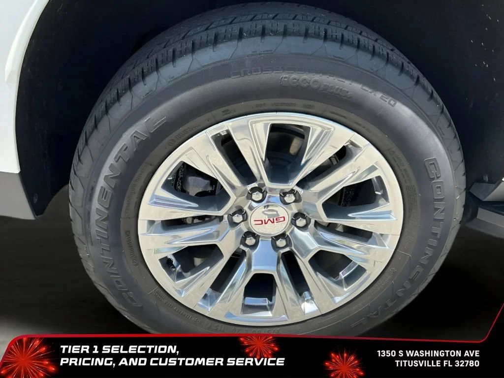 Used 2024 White Frost Tricoat GMC Denali image 46