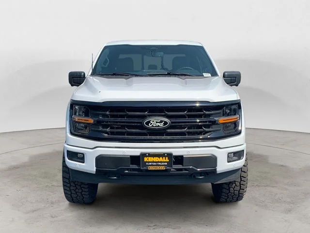 Used 2024  Ford XLT image 2