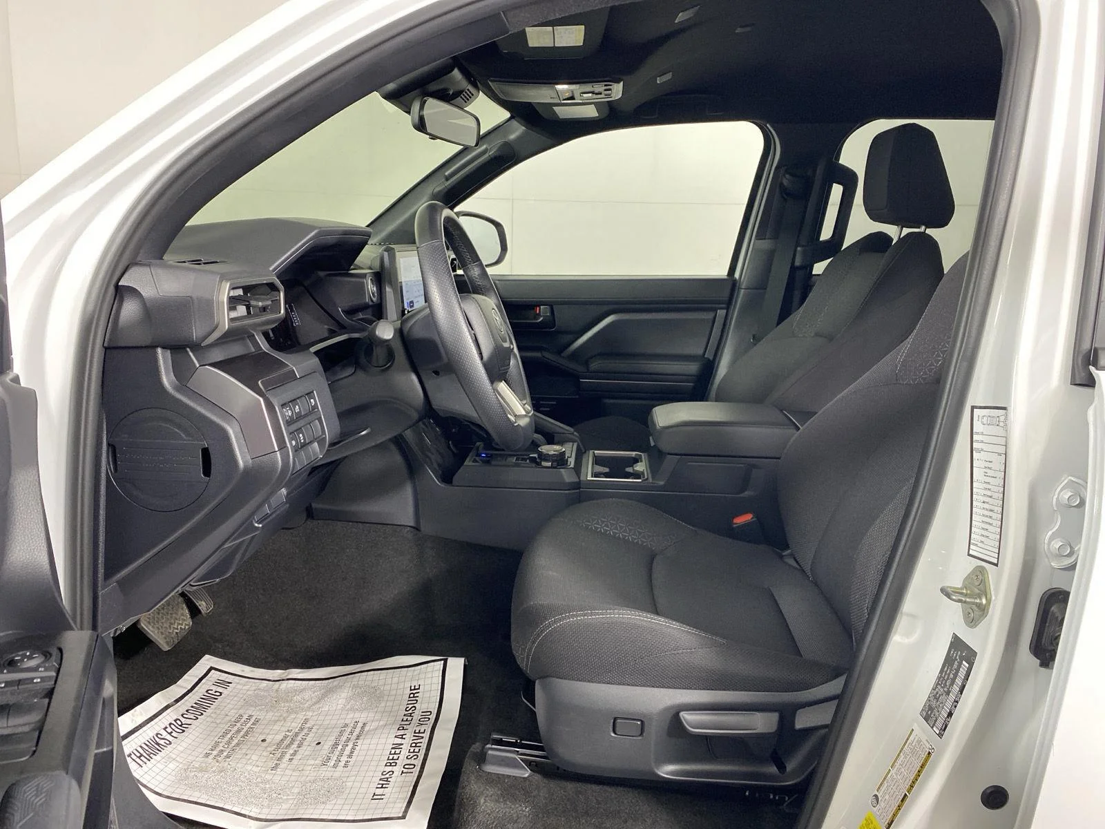 Used 2025 Ice Cap Toyota SR5 image 6