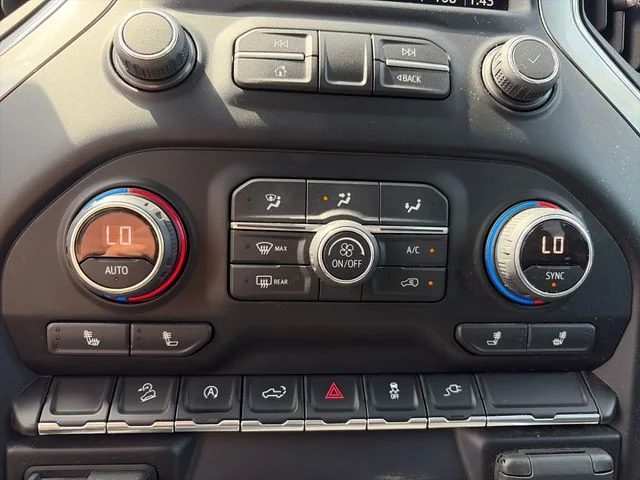 Used 2019 Silver Chevrolet LT Trail Boss image 19