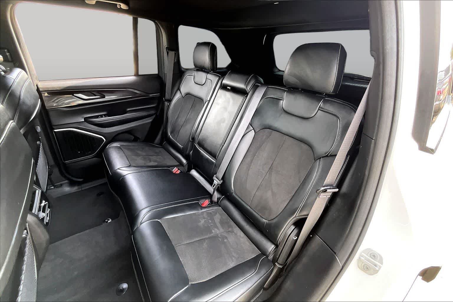 Used 2022 Bright White Clearcoat Jeep Altitude image 19